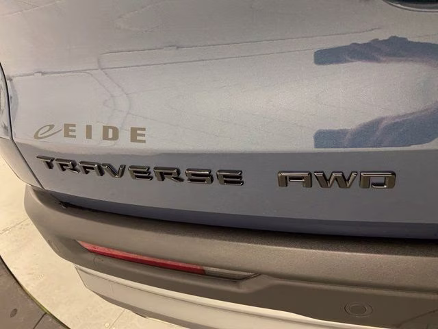 2026 Lakeshore Blue Chevrolet Traverse Z71 AWD SUV