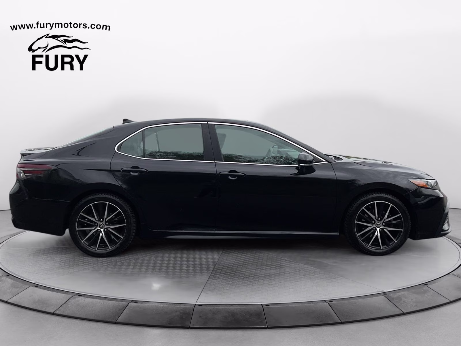 Used 2021 Toyota Camry SE with VIN 4T1T11BK2MU024518 for sale in Forest Lake, Minnesota