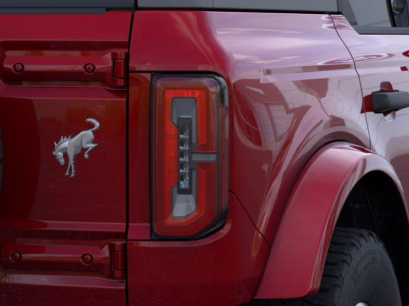 2026 Ruby Red Metallic Tinted Clearcoat Ford Bronco Outer Banks 4X4 SUV