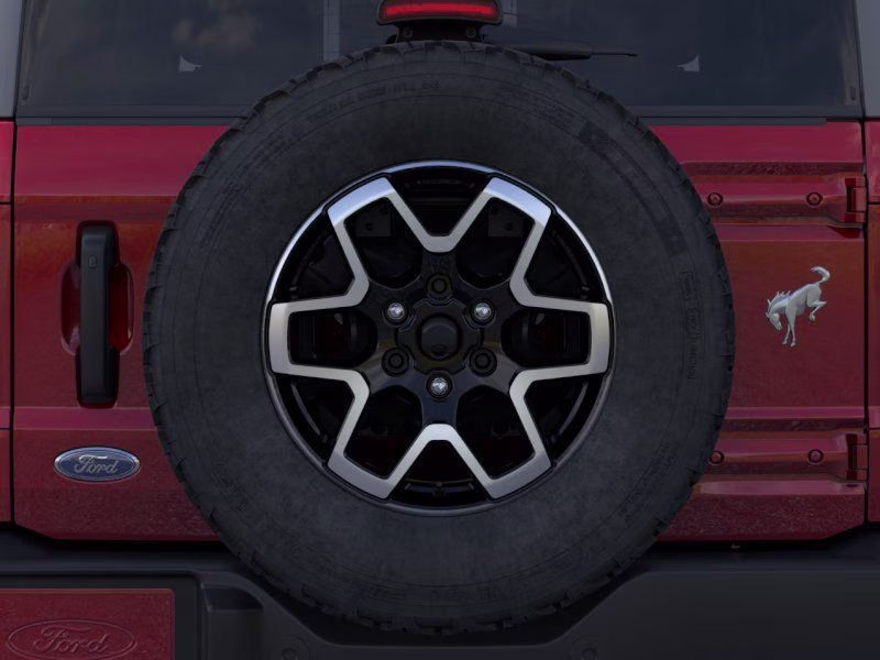 2026 Ruby Red Metallic Tinted Clearcoat Ford Bronco Outer Banks 4X4 SUV