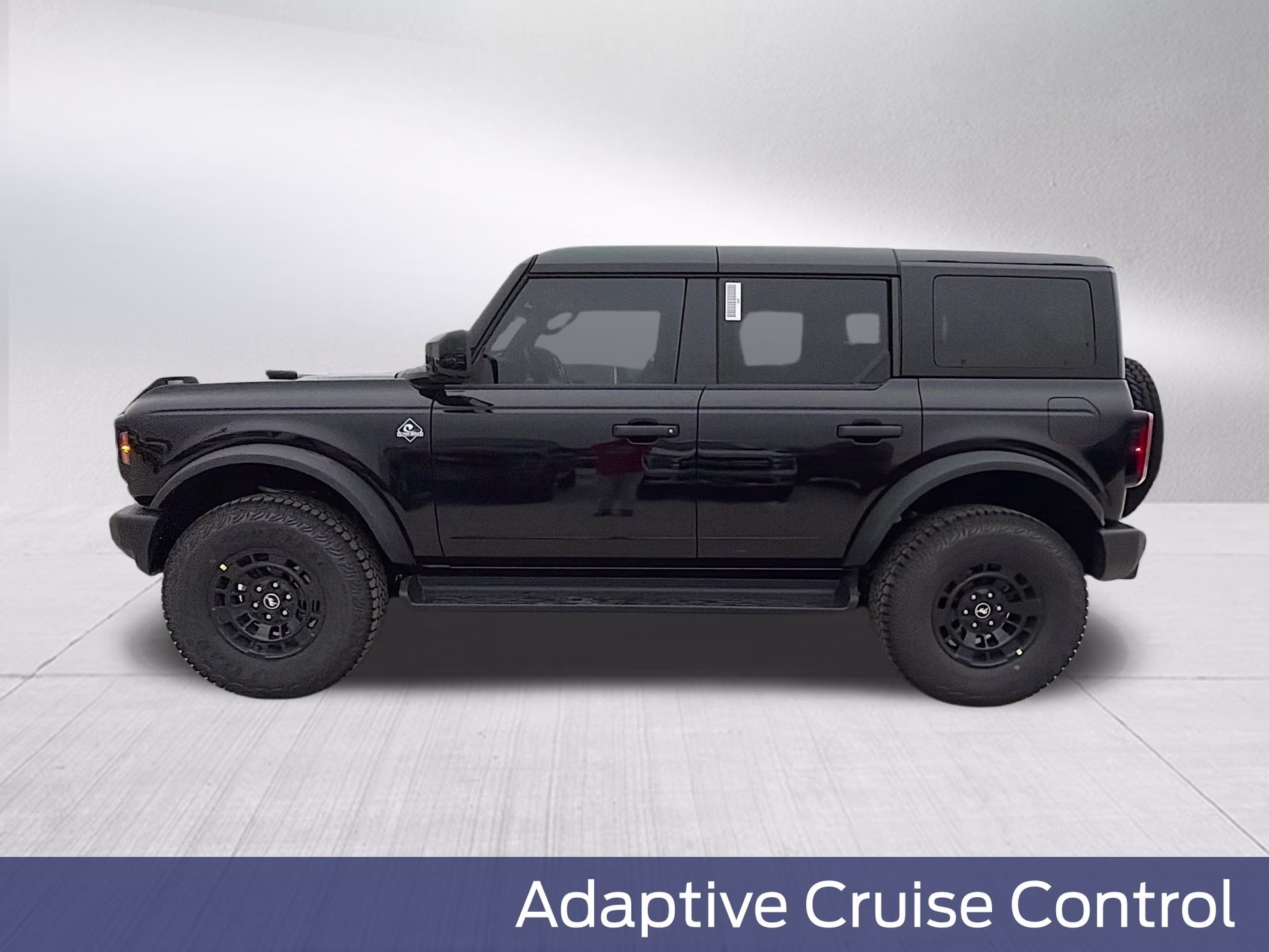 2026 Shadow Black Ford Bronco Outer Banks 4X4 SUV