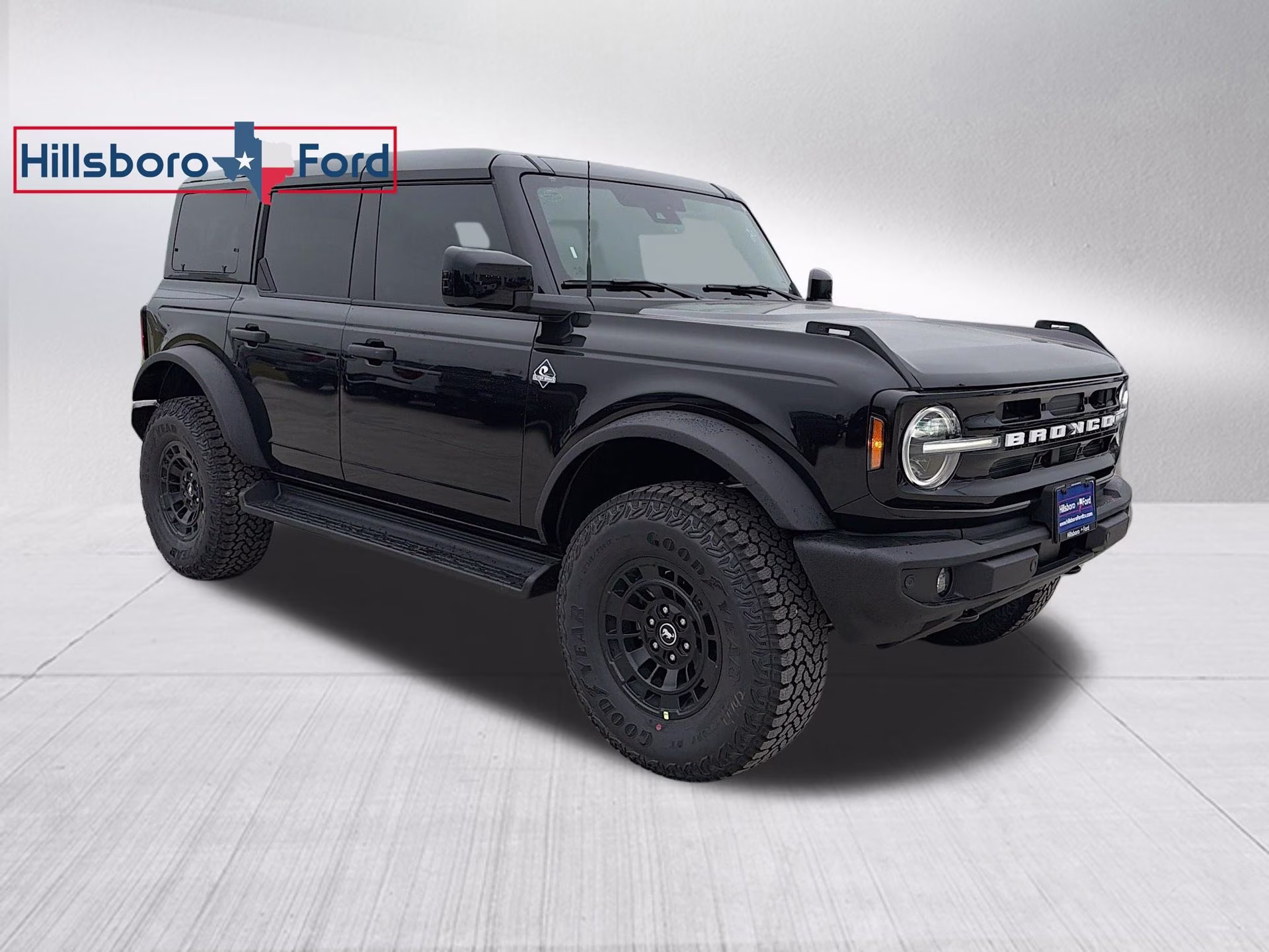 2026 Shadow Black Ford Bronco Outer Banks 4X4 SUV