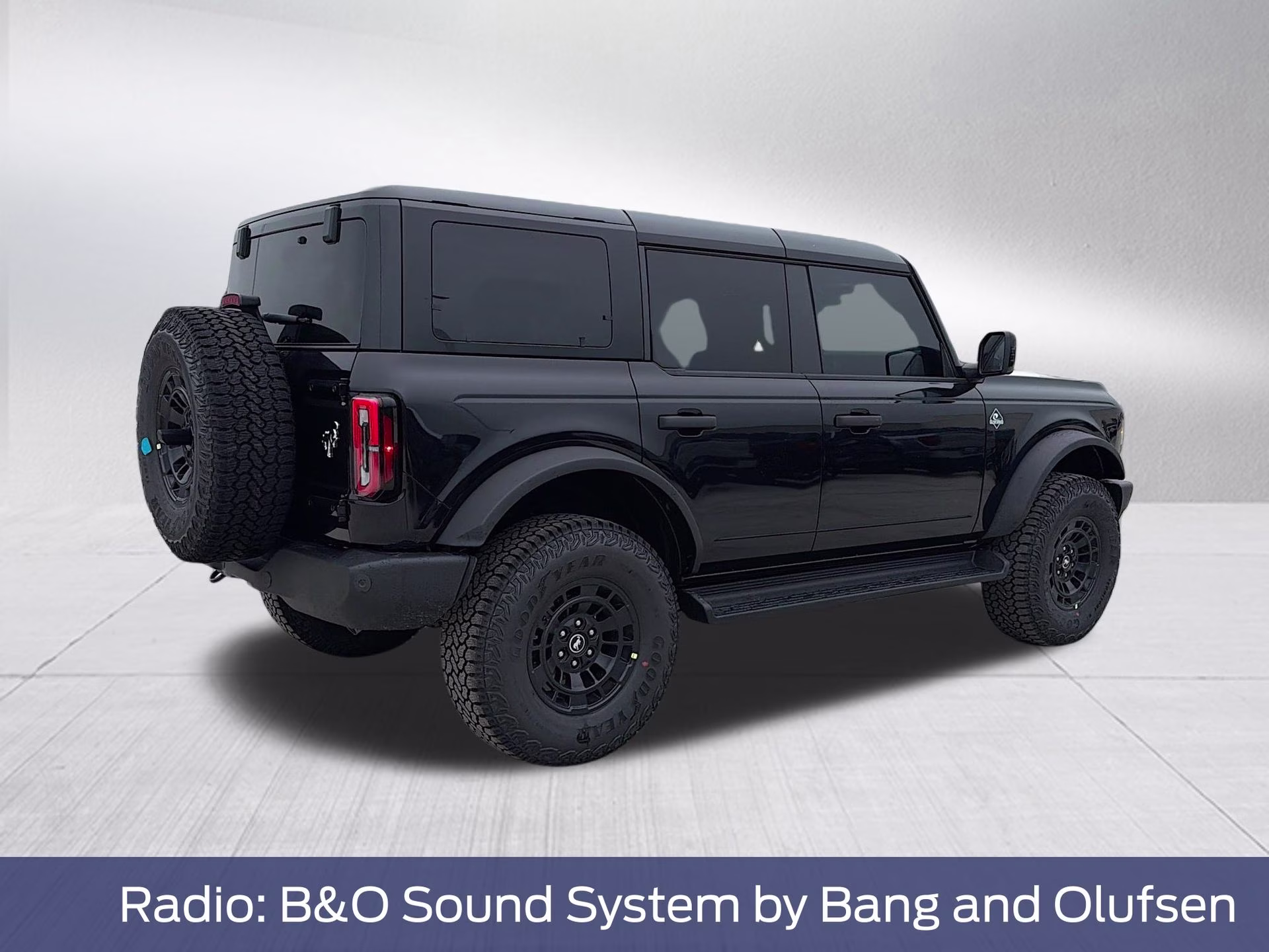 2026 Shadow Black Ford Bronco Outer Banks 4X4 SUV