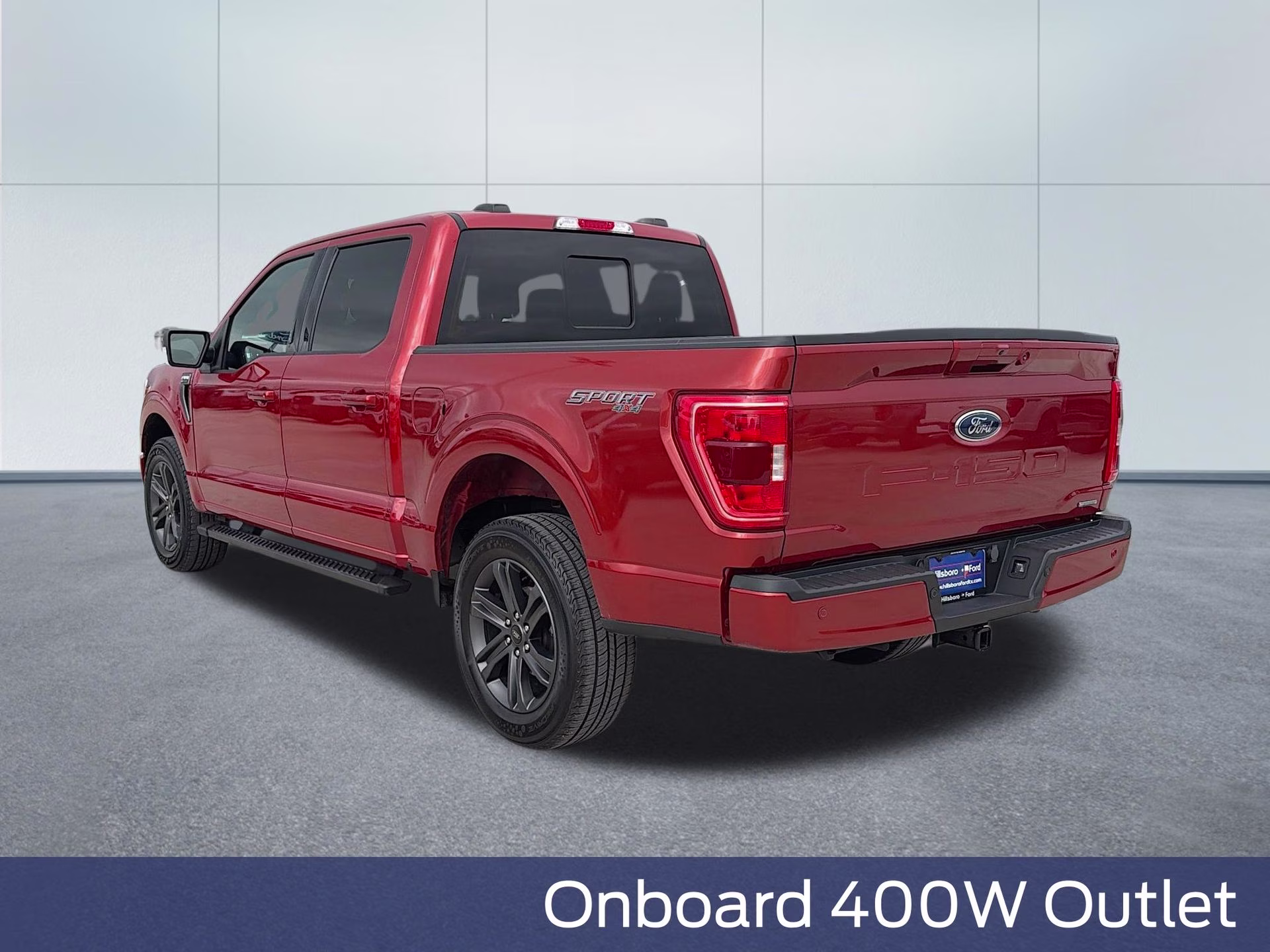 2023 Hot Pepper Red Metallic Tinted Clearcoat Ford F-150 XLT 4X4 Truck