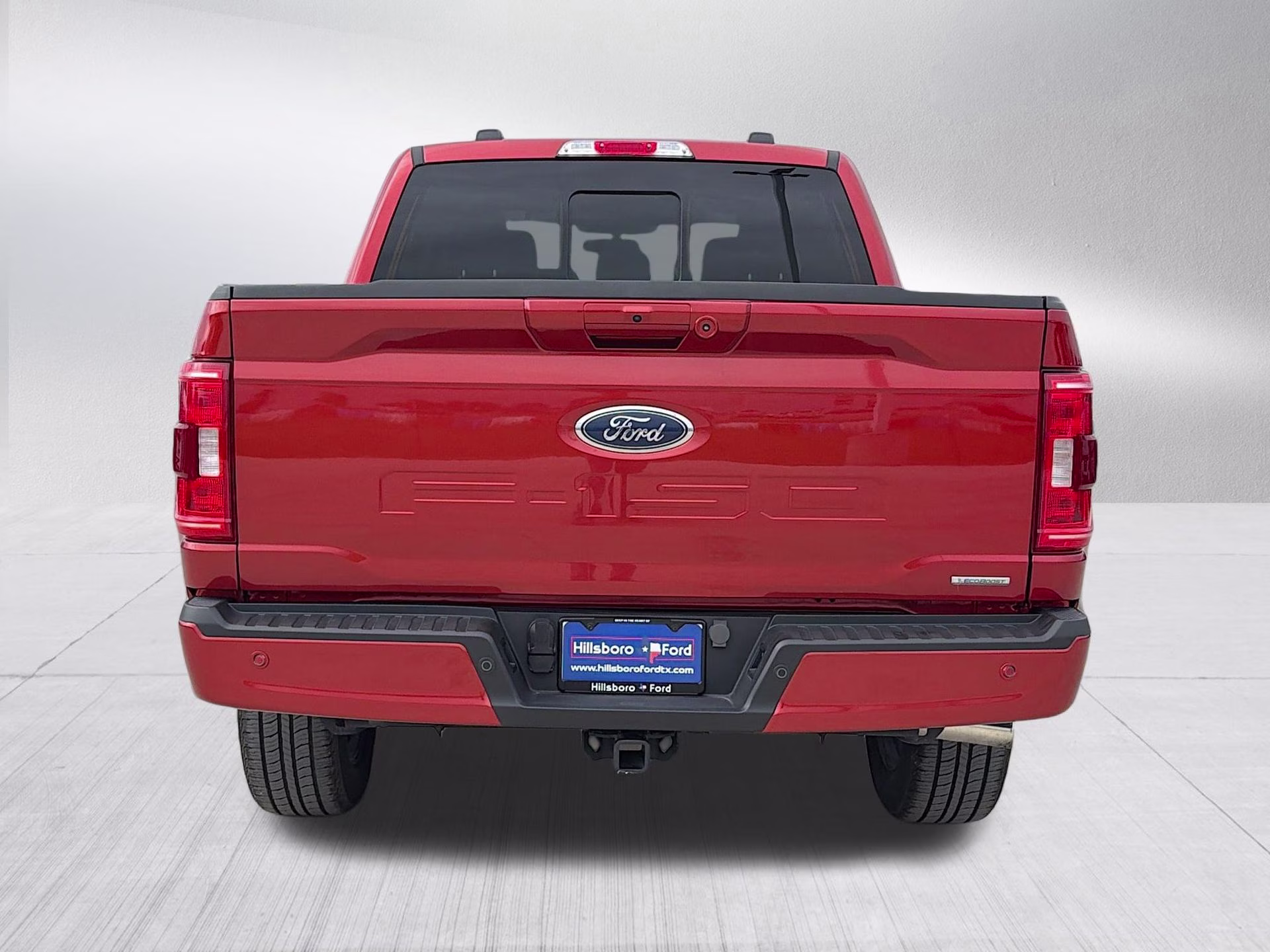 2023 Hot Pepper Red Metallic Tinted Clearcoat Ford F-150 XLT 4X4 Truck