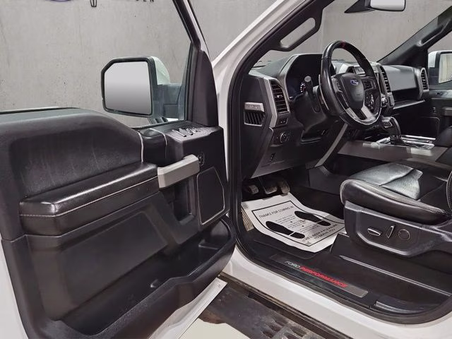 2018 Oxford White Ford F-150 Raptor 4X4 Truck