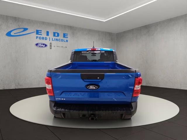 2025 Velocity Blue Ford Maverick XLT AWD Truck
