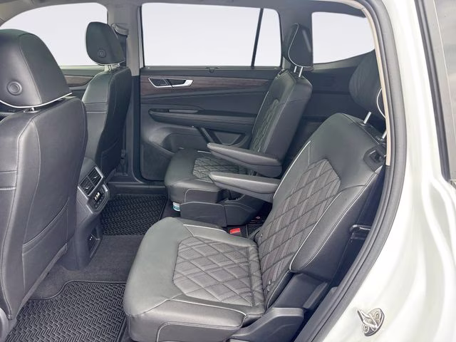 2025 Pure White Volkswagen Atlas 2.0T SEL Premium R-Line AWD SUV