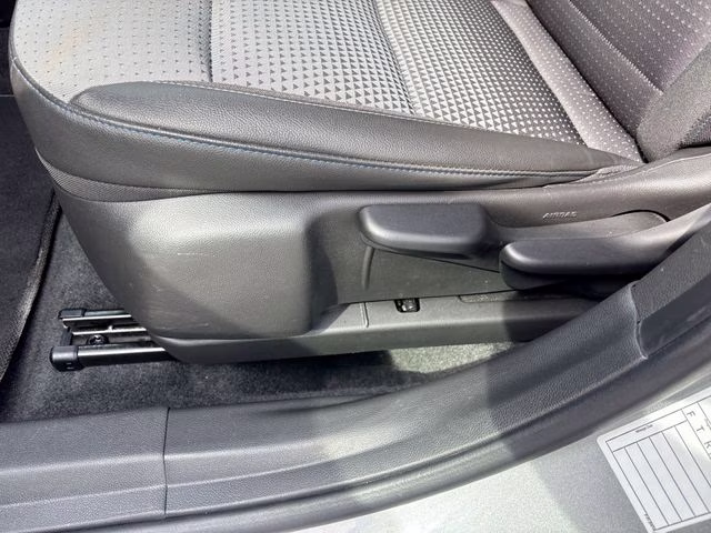 2025 Sterling Gray Metallic Chevrolet Trax LT FWD SUV