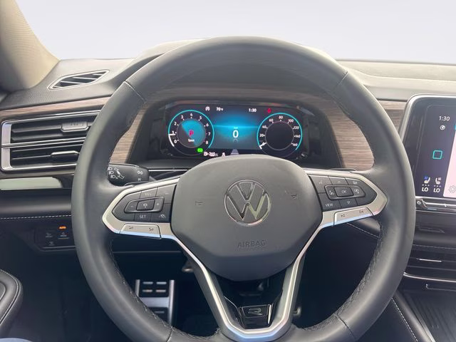 2025 Pure White Volkswagen Atlas 2.0T SEL Premium R-Line AWD SUV