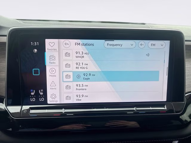 2025 Pure White Volkswagen Atlas 2.0T SEL Premium R-Line AWD SUV