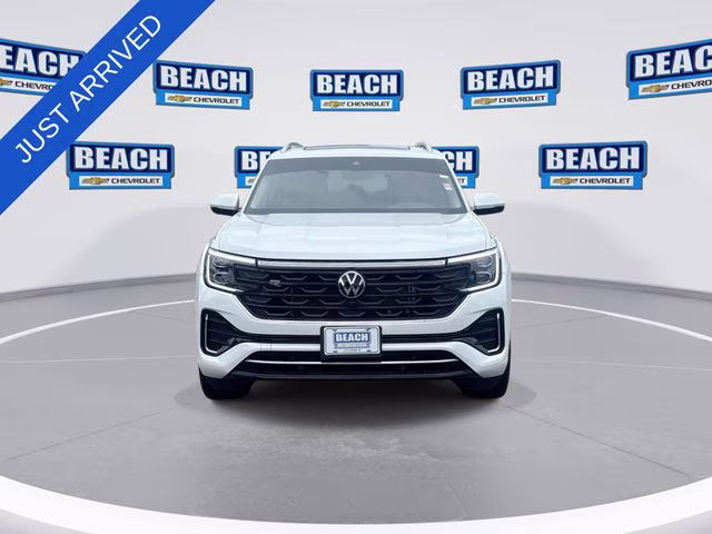 2025 Pure White Volkswagen Atlas 2.0T SEL Premium R-Line AWD SUV