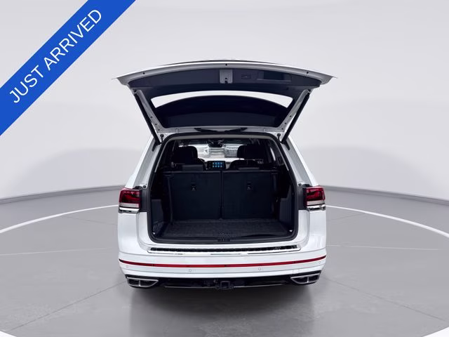 2025 Pure White Volkswagen Atlas 2.0T SEL Premium R-Line AWD SUV
