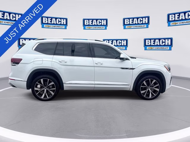 2025 Pure White Volkswagen Atlas 2.0T SEL Premium R-Line AWD SUV