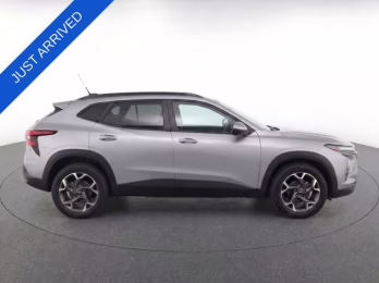 2025 Sterling Gray Metallic Chevrolet Trax LT FWD SUV