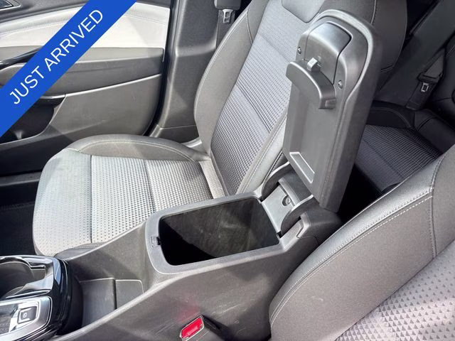 2025 Sterling Gray Metallic Chevrolet Trax LT FWD SUV