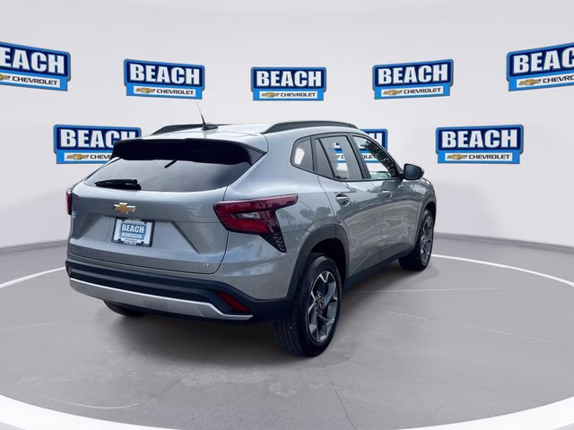 2025 Sterling Gray Metallic Chevrolet Trax LT FWD SUV