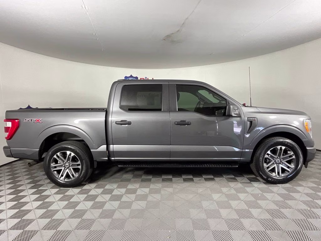 2022 Gray Metallic Ford F-150 XL RWD Truck