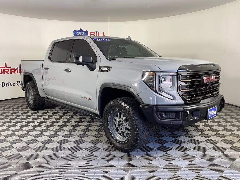 2024 GMC Sierra 4WD Crew Cab Short Box AT4X's photo