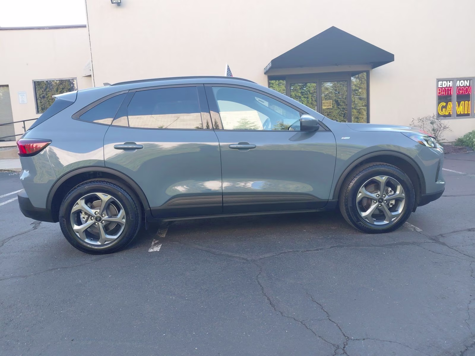 2025 Vapor Blue Ford Escape Hybrid ST-Line Select AWD SUV