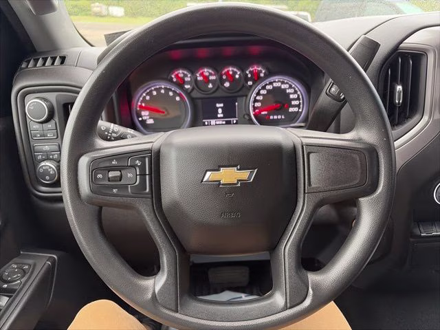 2022 Summit White Chevrolet Silverado 1500 Custom 4X4 Truck