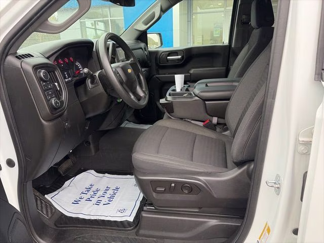 2022 Summit White Chevrolet Silverado 1500 Custom 4X4 Truck