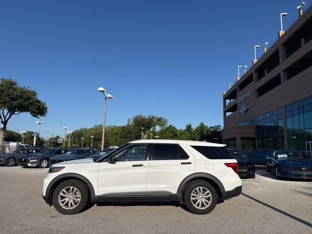 2021 Oxford White Ford Explorer RWD SUV