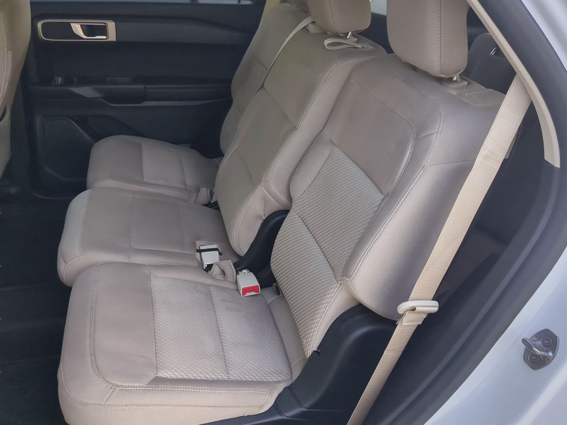 2021 Oxford White Ford Explorer RWD SUV