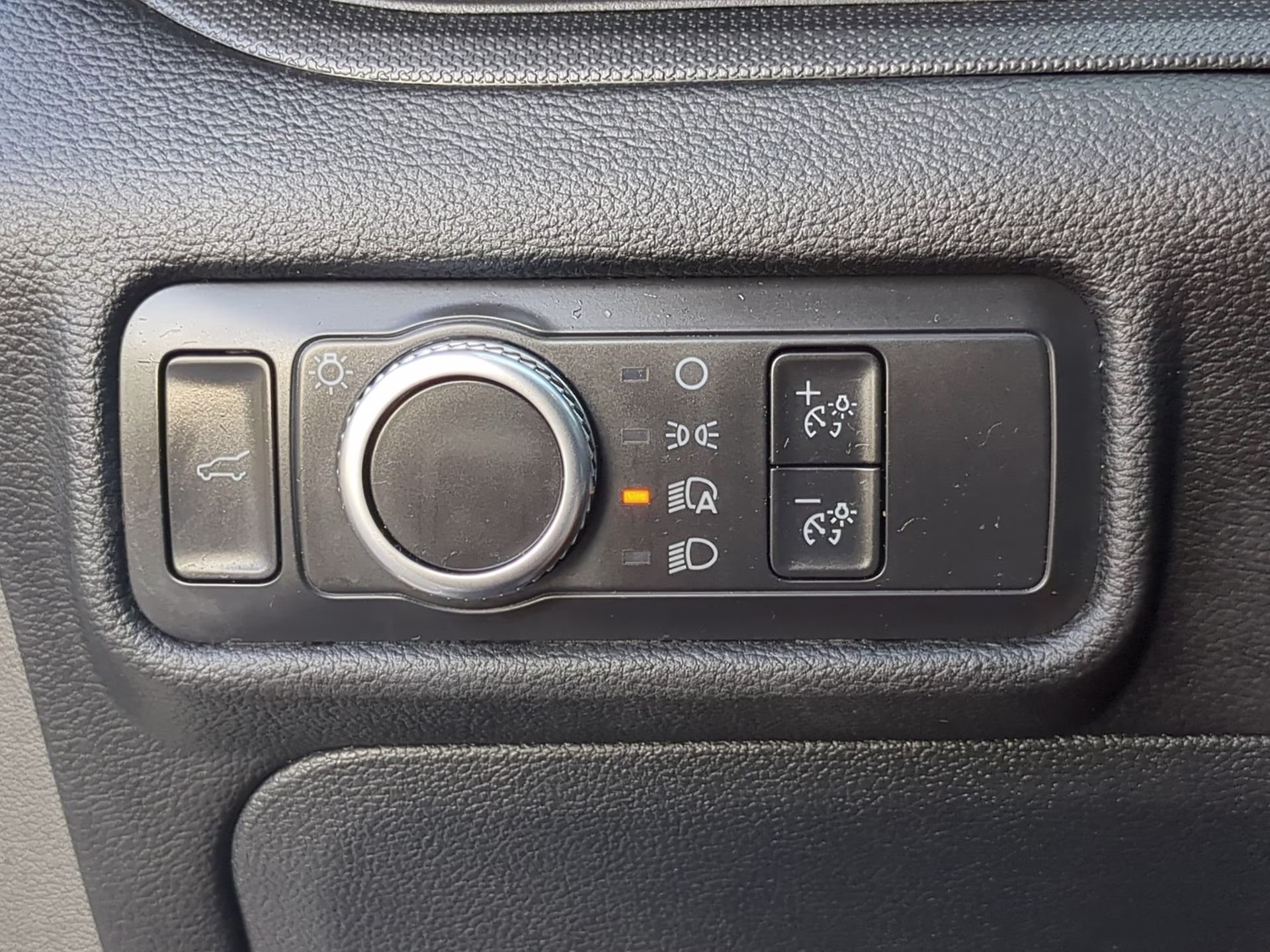 2021 Oxford White Ford Explorer RWD SUV