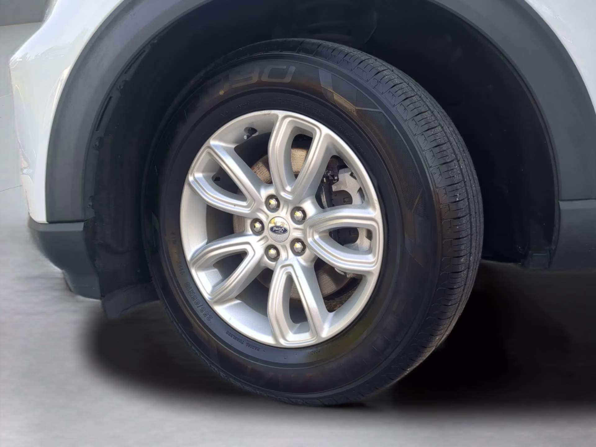 2021 Oxford White Ford Explorer RWD SUV