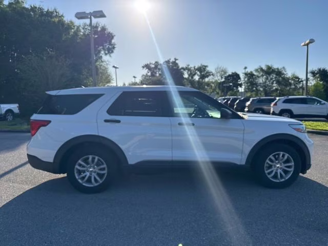 2021 Oxford White Ford Explorer RWD SUV