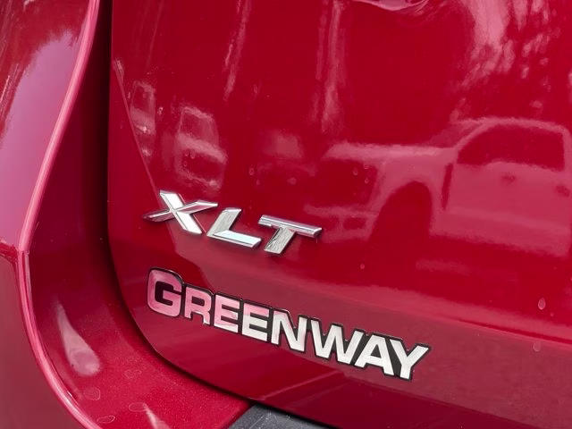 2024 Rapid Red Metallic Tinted Clearcoat Ford Explorer XLT RWD SUV