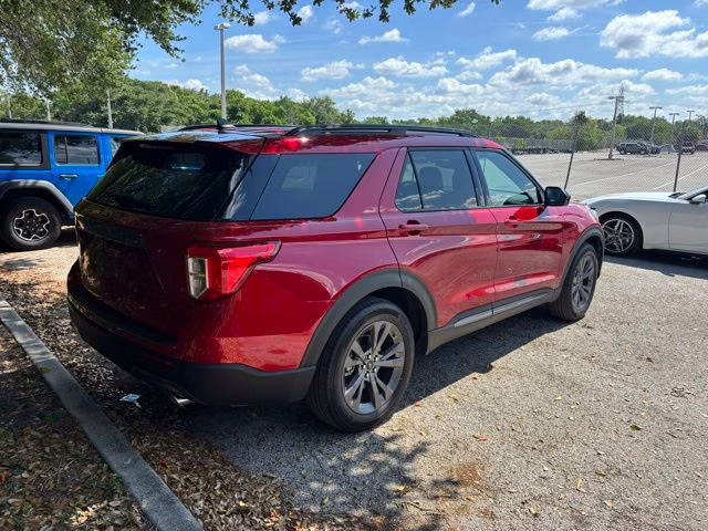 2024 Rapid Red Metallic Tinted Clearcoat Ford Explorer XLT RWD SUV