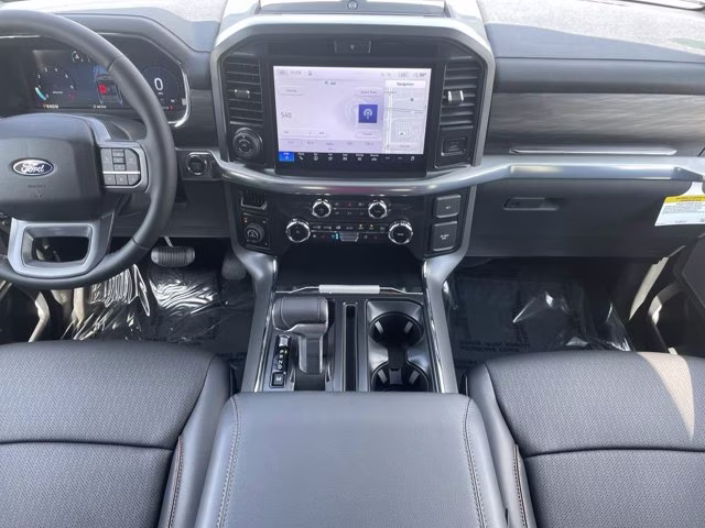 2026 Oxford White Ford F-150 Lariat 4X4 Truck