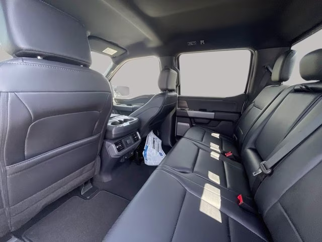 2026 Oxford White Ford F-150 Lariat 4X4 Truck
