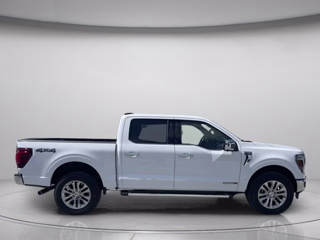 2026 Oxford White Ford F-150 Lariat 4X4 Truck