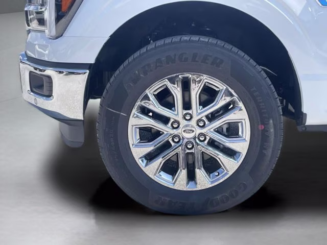 2026 Oxford White Ford F-150 Lariat 4X4 Truck