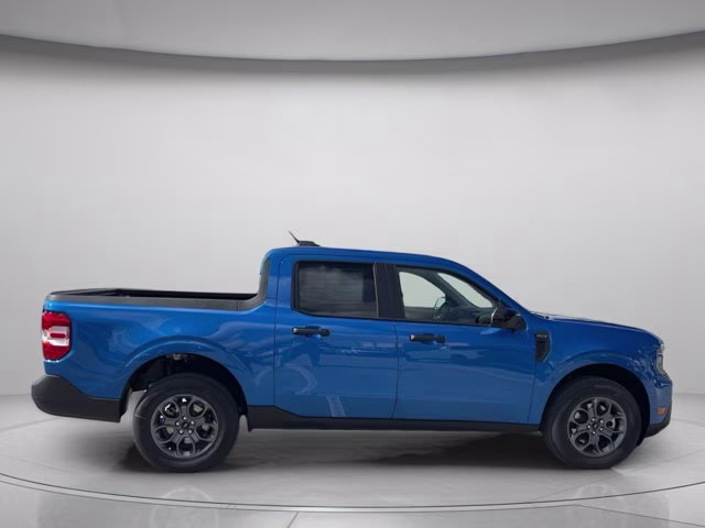 2026 Velocity Blue Ford Maverick XLT FWD Truck