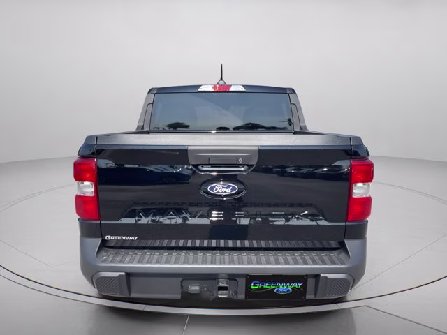 2026 Shadow Black Ford Maverick XLT FWD Truck