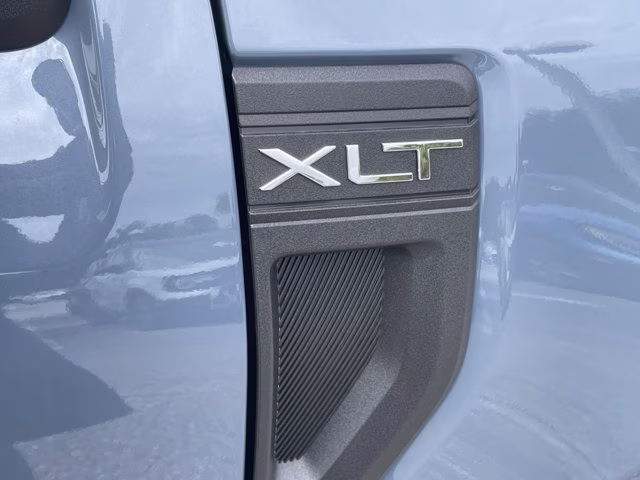 2026 Azure Gray Metallic Tri-Coat Ford Maverick XLT FWD Truck