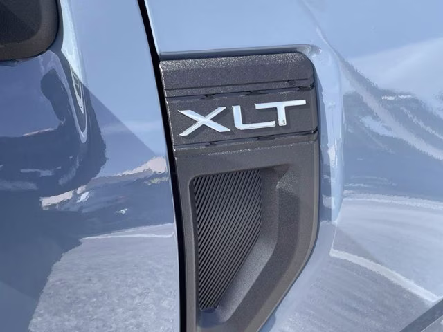 2026 Azure Gray Metallic Tri-Coat Ford Maverick XLT FWD Truck