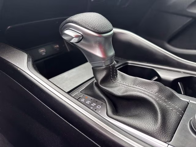 2023 Everlasting Silver Kia Sorento LX FWD SUV