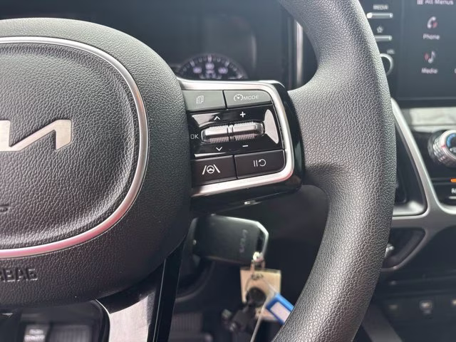 2023 Everlasting Silver Kia Sorento LX FWD SUV