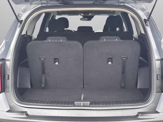 2023 Everlasting Silver Kia Sorento LX FWD SUV