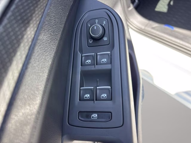 2024 Pure White Volkswagen Golf R 2.0T AWD Hatchback