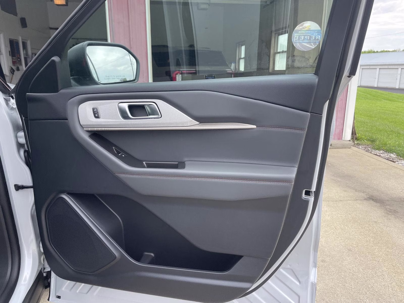 2026 Space White Ford Explorer Active 4X4 SUV