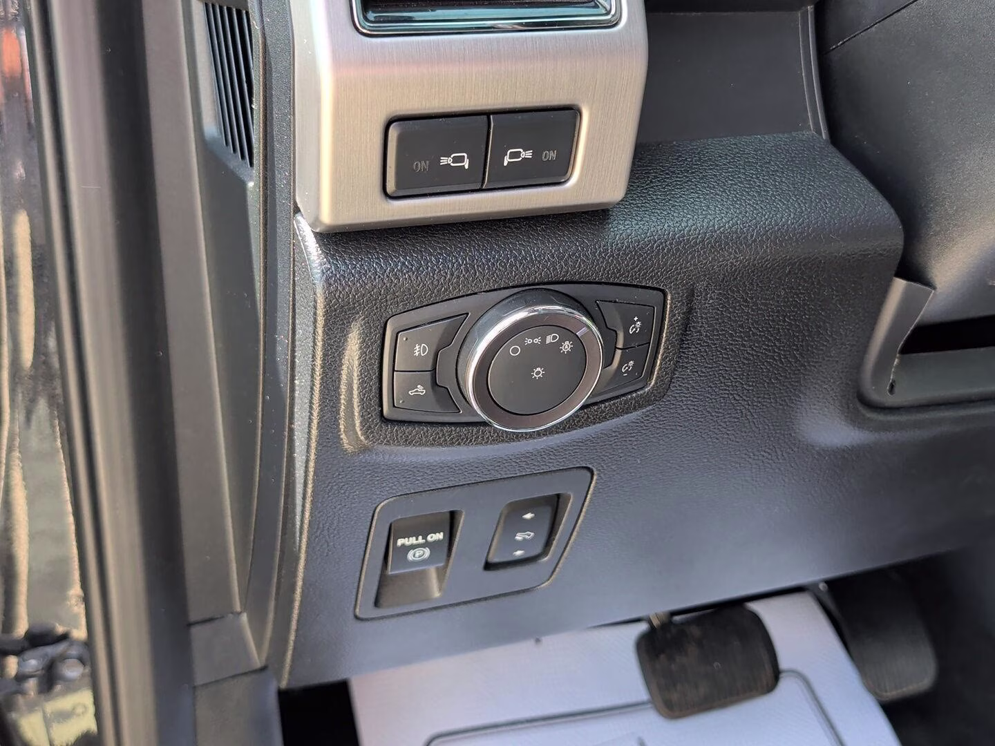 2019 Agate Black Ford F150 SUPERCREW Platinum 4X4 Truck