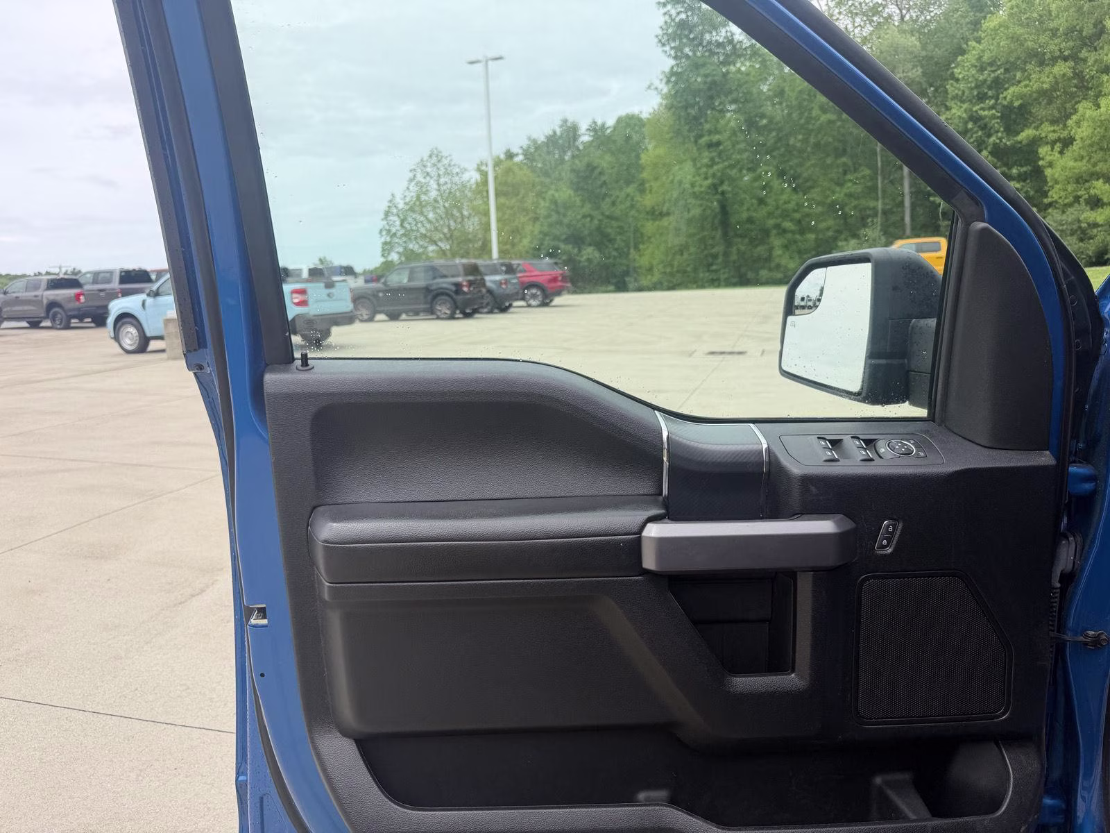 2019 Velocity Blue Ford F-150 XLT 4X4 Truck