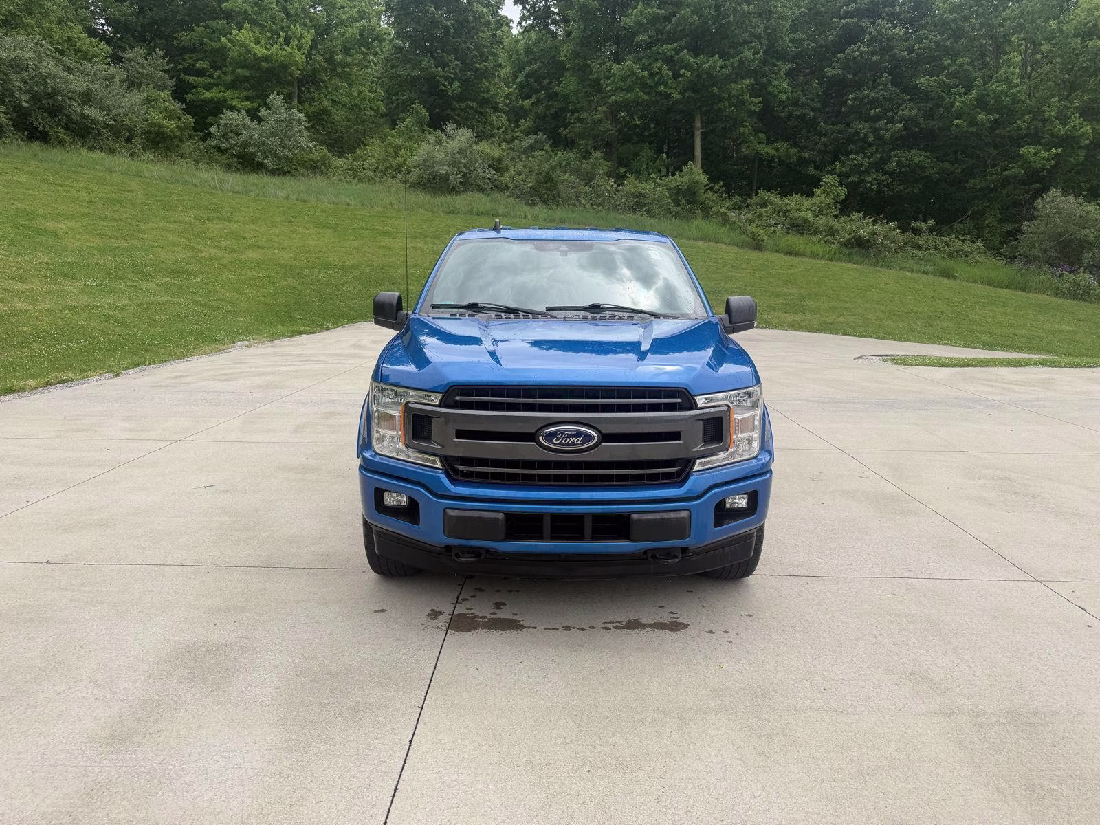 2019 Velocity Blue Ford F-150 XLT 4X4 Truck