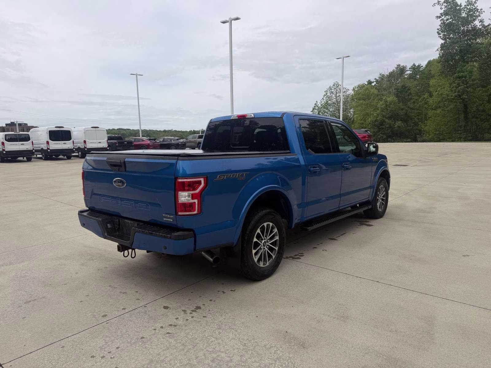 2019 Velocity Blue Ford F-150 XLT 4X4 Truck